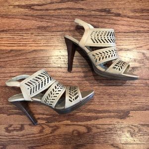 Adrienne Vittadini nude heels